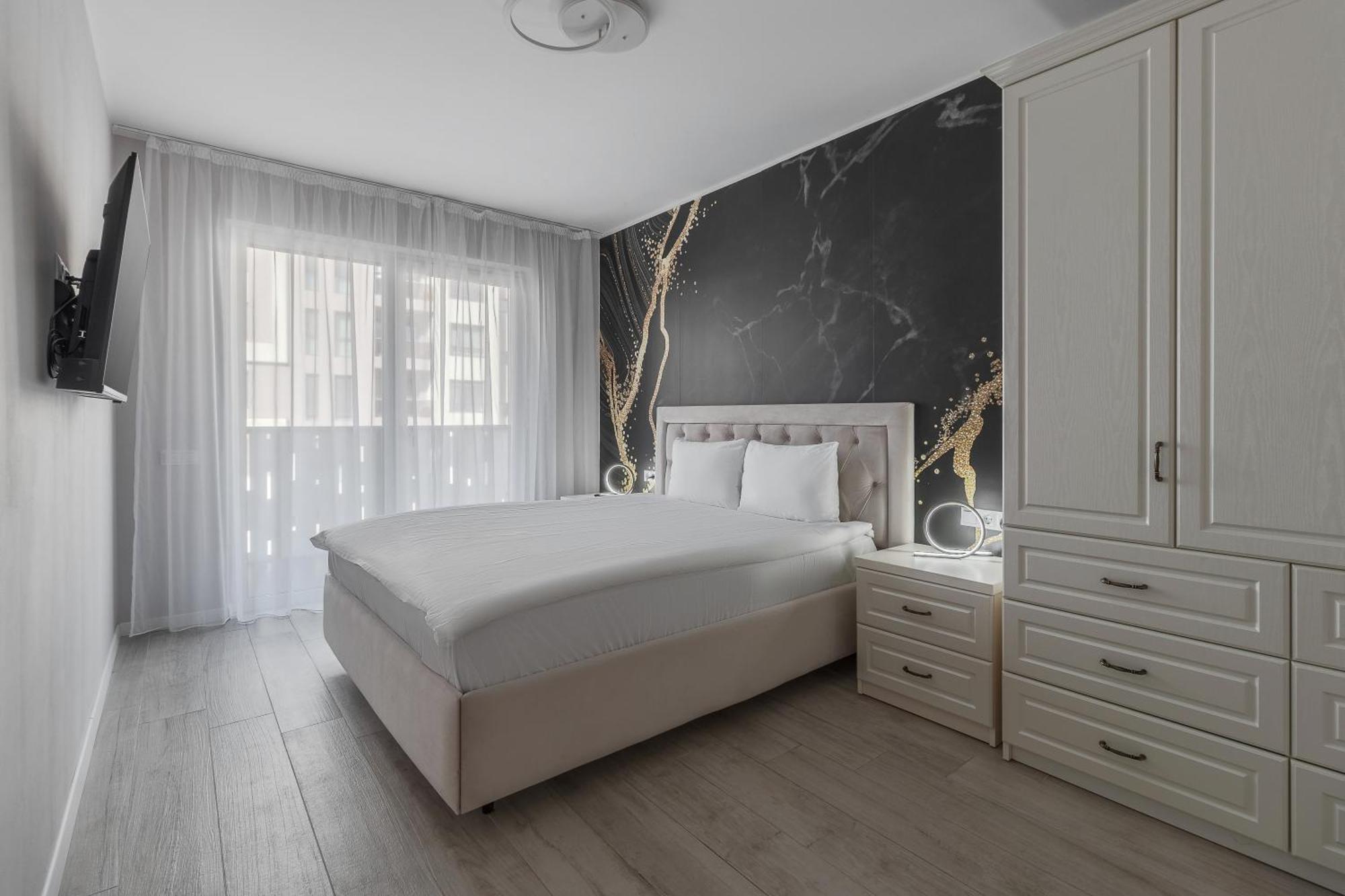 Ceyrat Flat Apartment Oradea Bagian luar foto